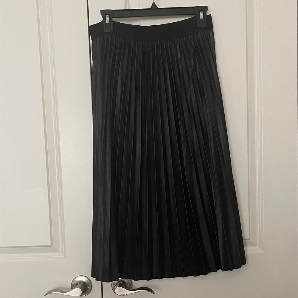 Philosophy Black Pleated Midi Skirt